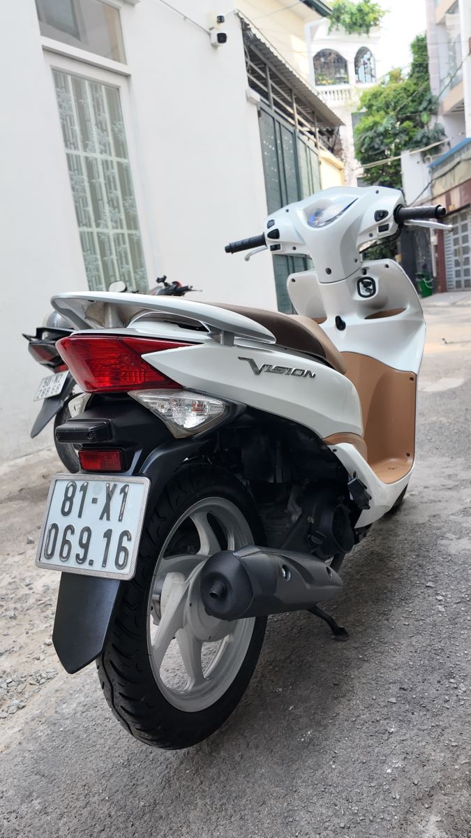 HONDA VISION 110CC 2014 BS 81X1-06916