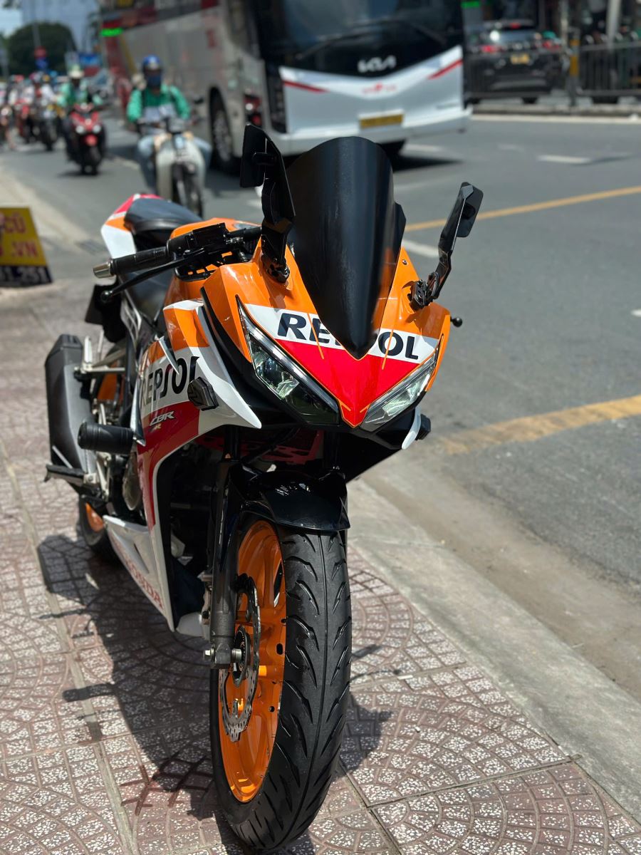 HONDA CBR 150CC 2019 BS 66FA-14597