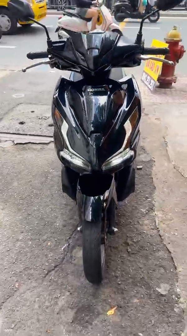 HONDA AIR BLADE 125CC ĐỜI 2024 BS 59PA-14881 – XE LƯỚT CỰC ĐẸP, MÁY ẾM RU BỐC LƯỚT
