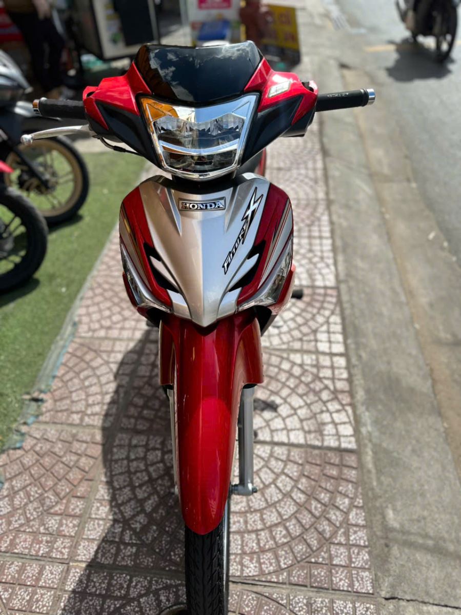 HONDA FUTURE X Fi 125CC 2011