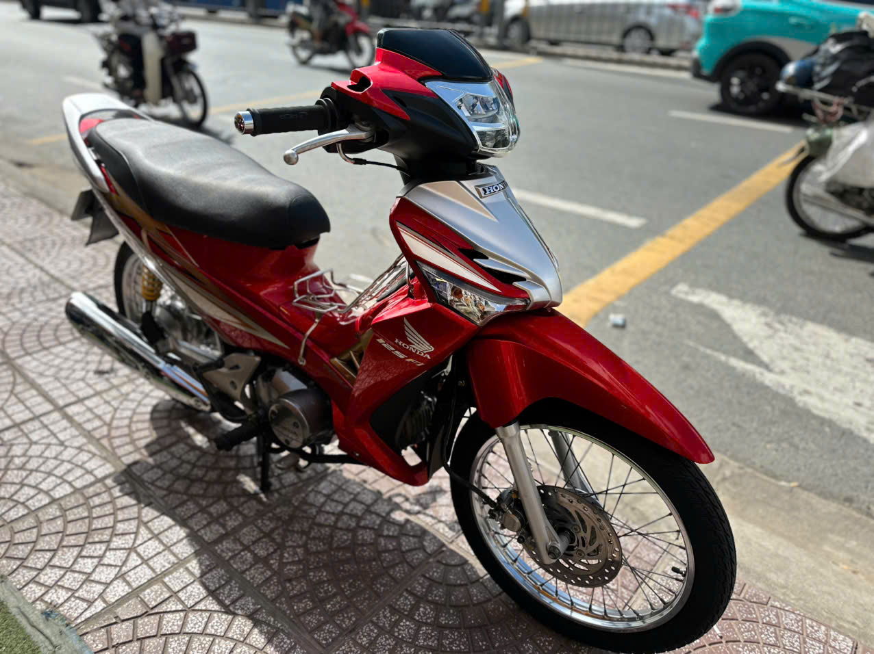 HONDA FUTURE X Fi 125CC 2011