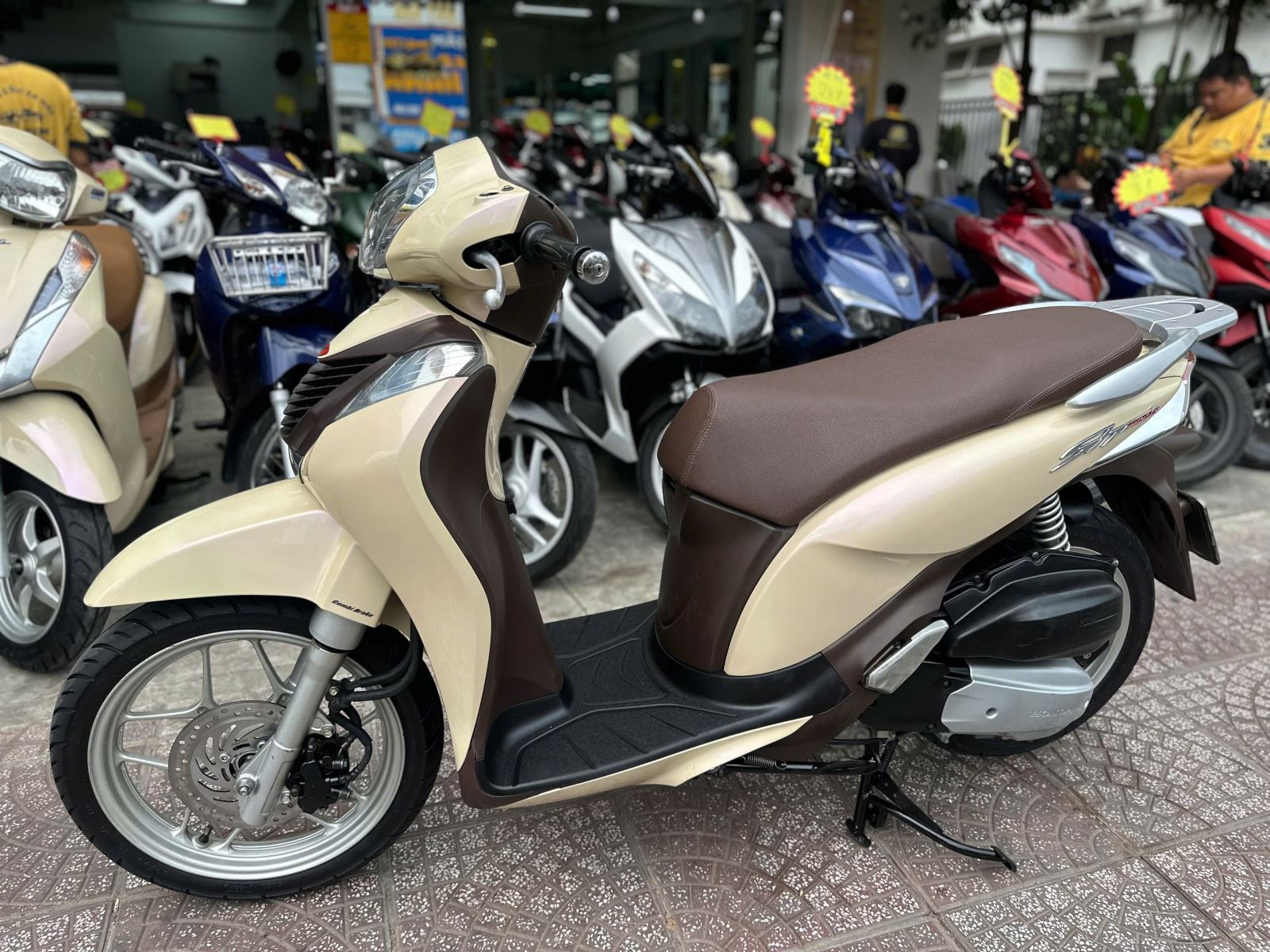 HONDA SH MODE 125CC 2014 BS 59B1-25852