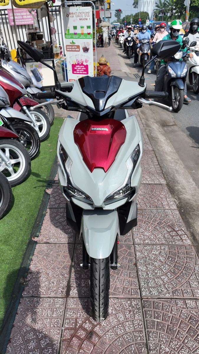 HONDA AIR BLADE 125CC 2025 XE LƯỚT PHIÊN BẢN CAO CẤP BS 50AC-26134