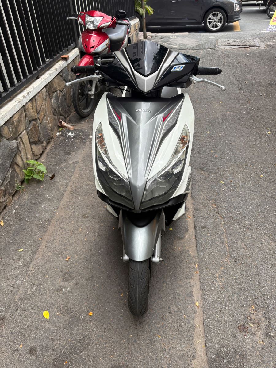 HONDA AIR BLADE 125 2014 THIẾT KẾ THỂ THAO, BỀN BỈ, TIẾT KIỆM CHO MỌI HÀNH TRÌNH BS 59Y2-49807