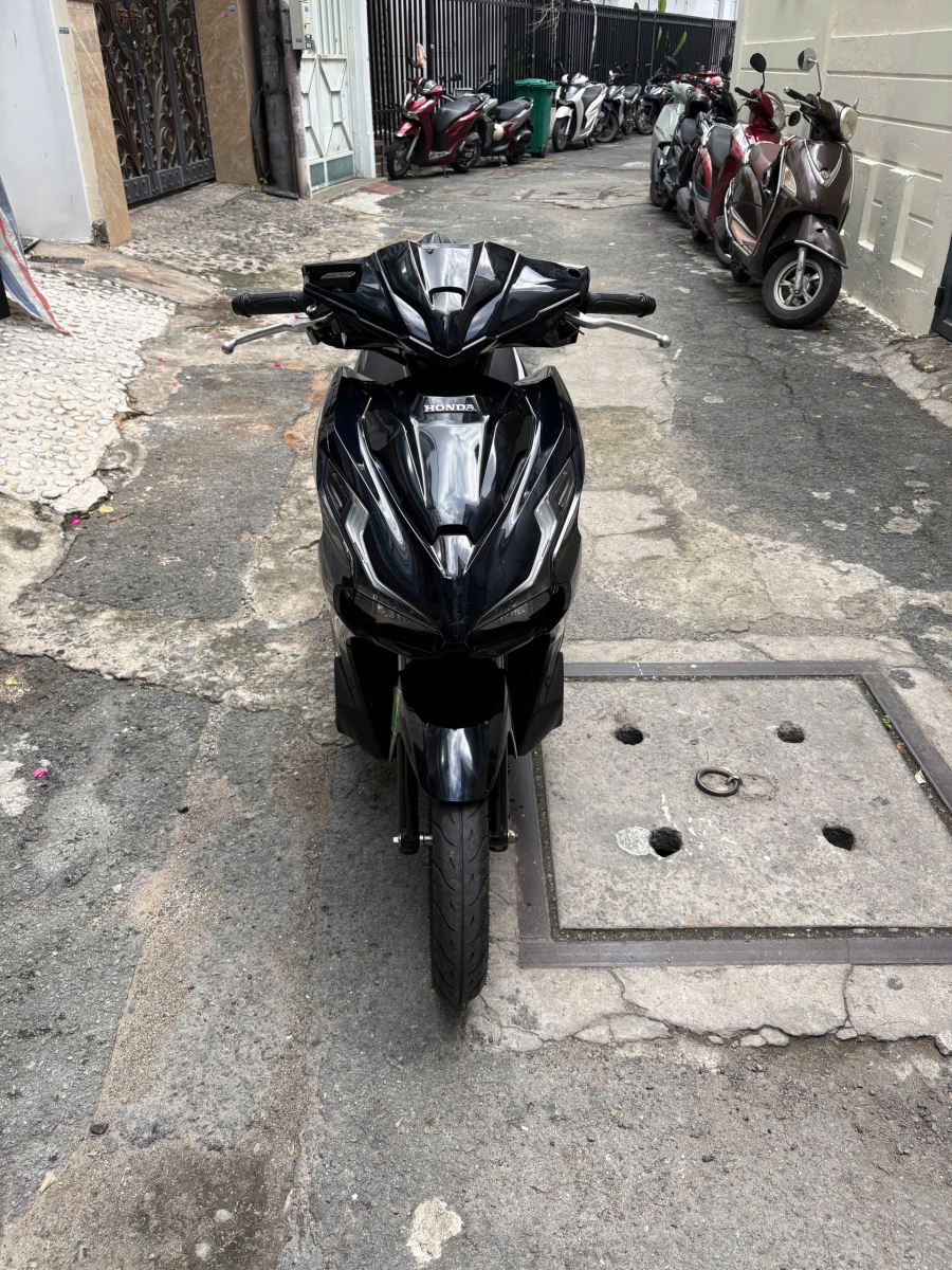 HONDA AIR BLADE 125CC ĐỜI 2025 BS 59V3-57753 – XE LƯỚT NHƯ MỚI, MÁY ẾM RU