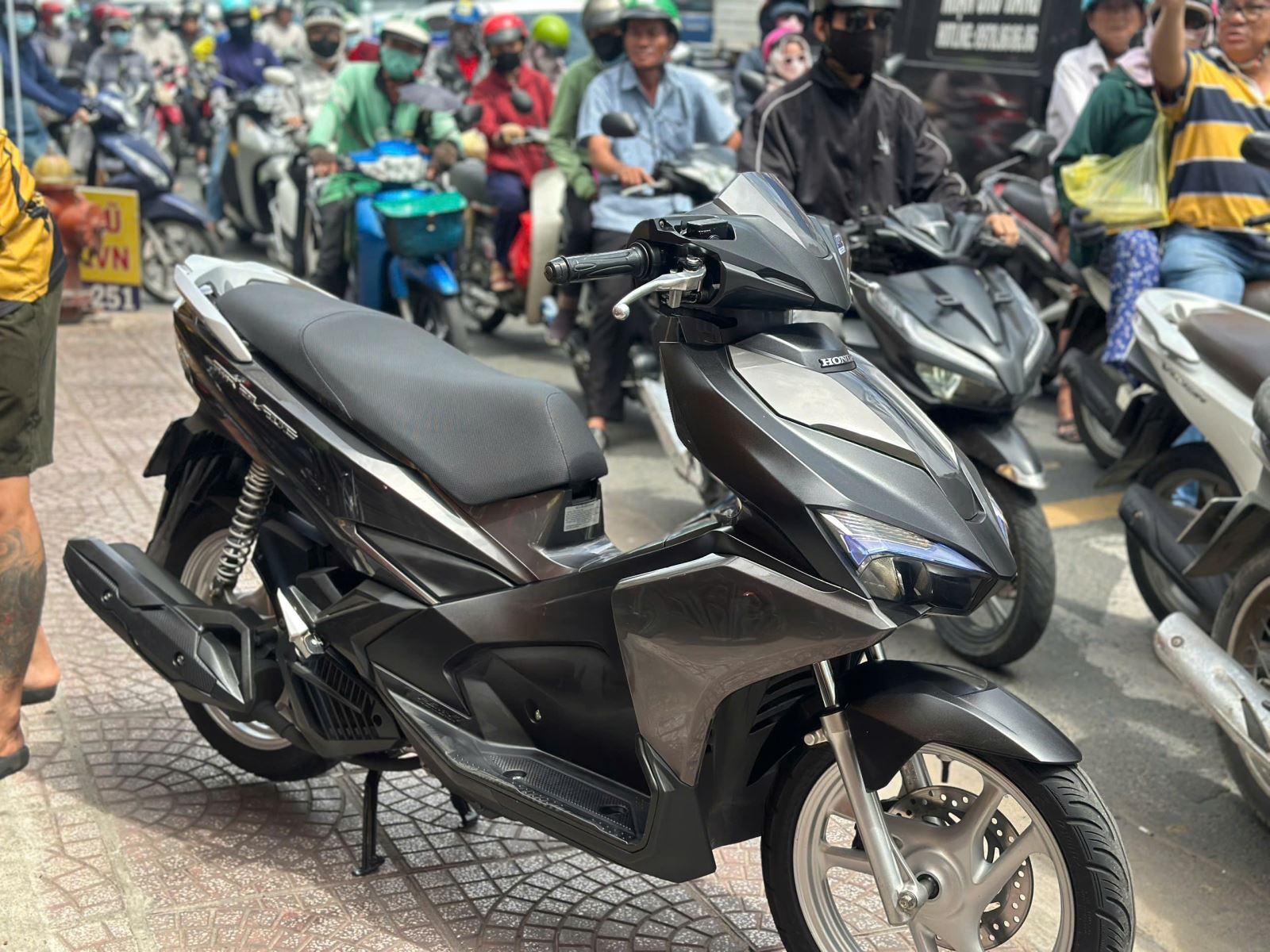 HONDA AIR BLADE 125CC 2016 BS 59U1-92205