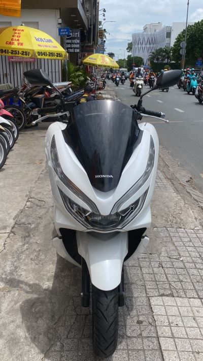 HONDA PCX 125CC MẪU ĐỜI CUỐI , MÀU TRẮNG bs 93966