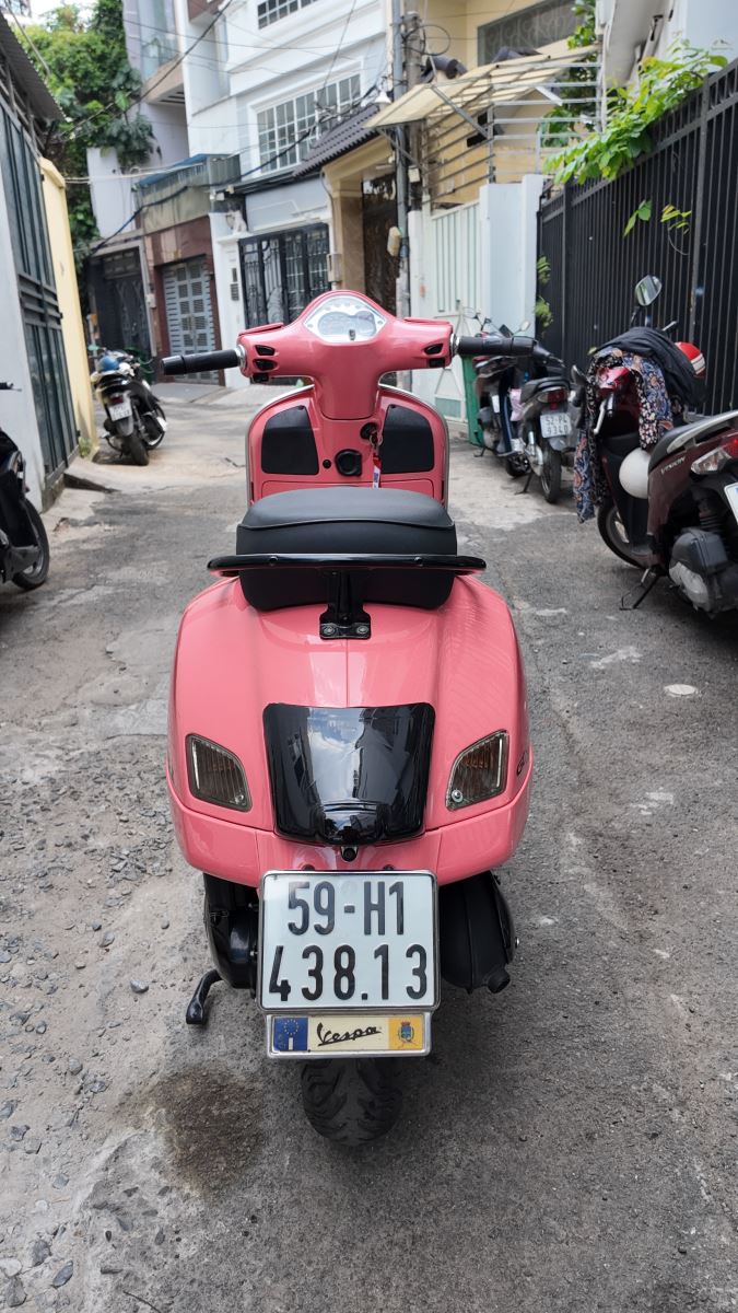 PIAGGIO VESPA GTS 125CC 2014 BS 59H1-43813