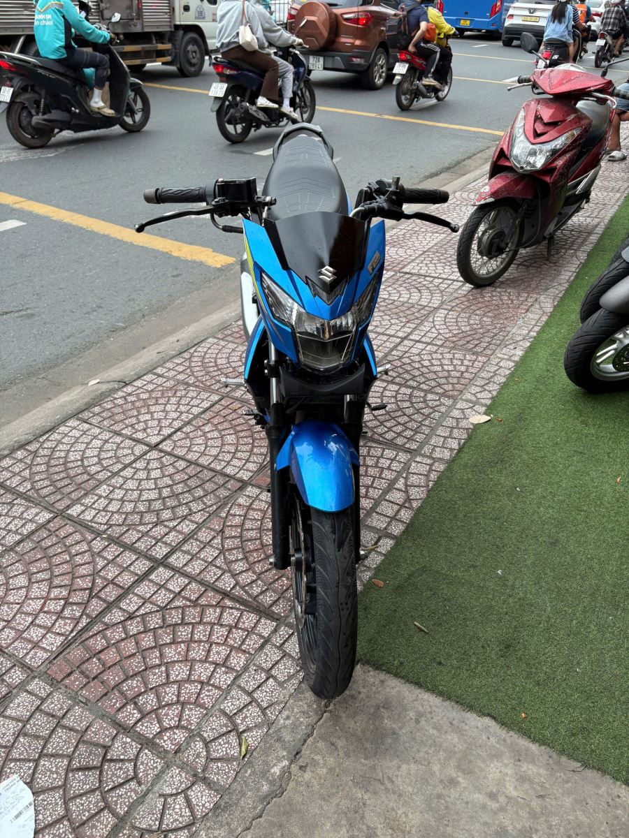 SUZUKI RAIDER 150 – 2020 – CÔN TAY NHẸ, TĂNG TỐC NHANH, ĐẬM CHẤT THỂ THAO BS 64D1-56607