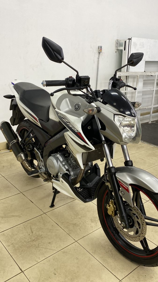 moto nakebike Yamaha FZi 150i bs 59v2-10787